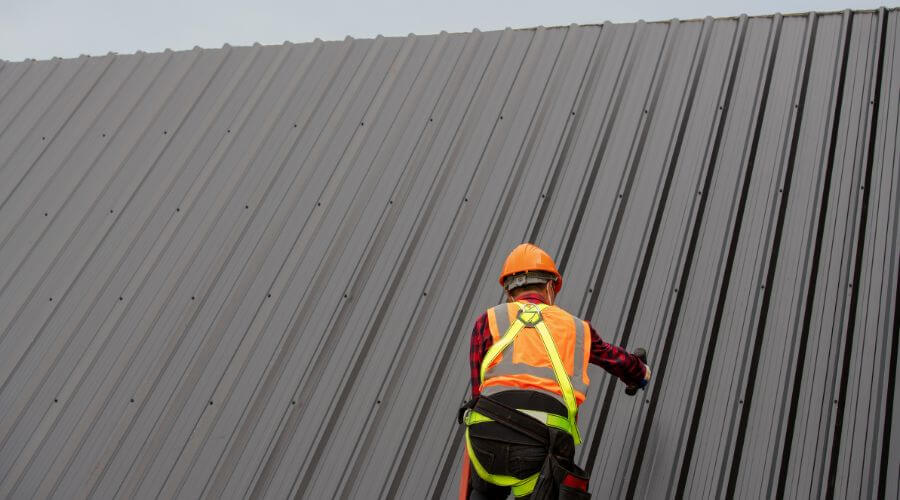 Professional gutter cleaning in Oakdale, NY